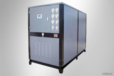 如何選購注塑機(jī)，擠塑機(jī)配套冷水機(jī)